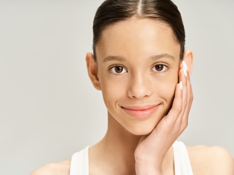 tween skincare_girl aged 12